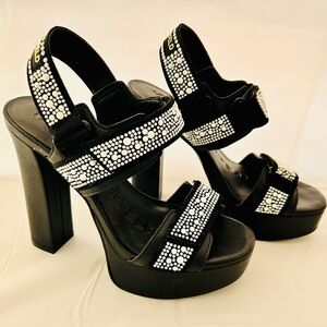 Karl Lagerfield Faux Pearl Platform